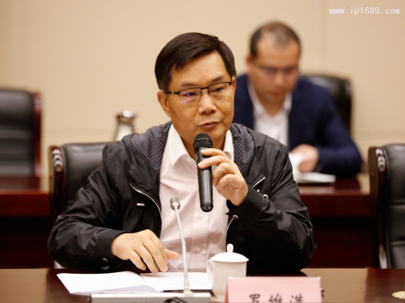 中國塑協(xié)BOPP專委會理事長、廣東德冠薄膜新材料股份有限公司董事長兼總裁羅維滿