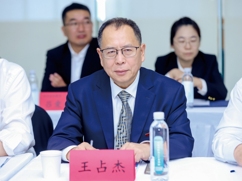 中國塑料加工工業(yè)協會理事長王占杰-拷貝